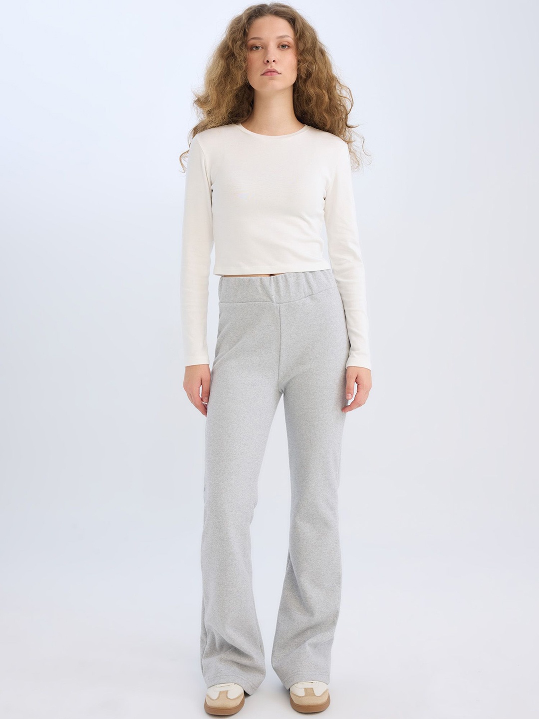 

DeFacto Women Trousers, Na