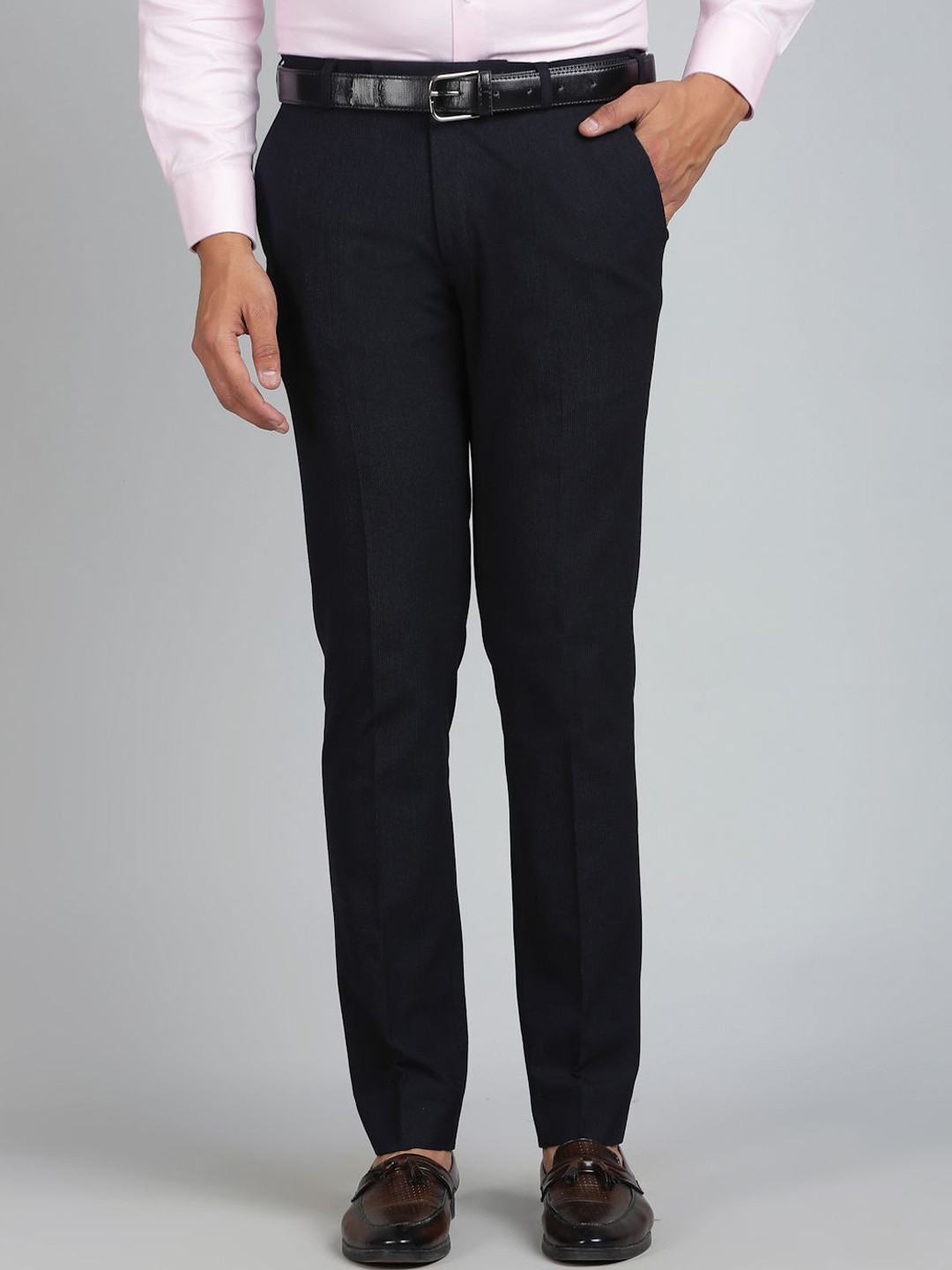 

JADE BLUE Men Slim Fit Trousers, Navy blue