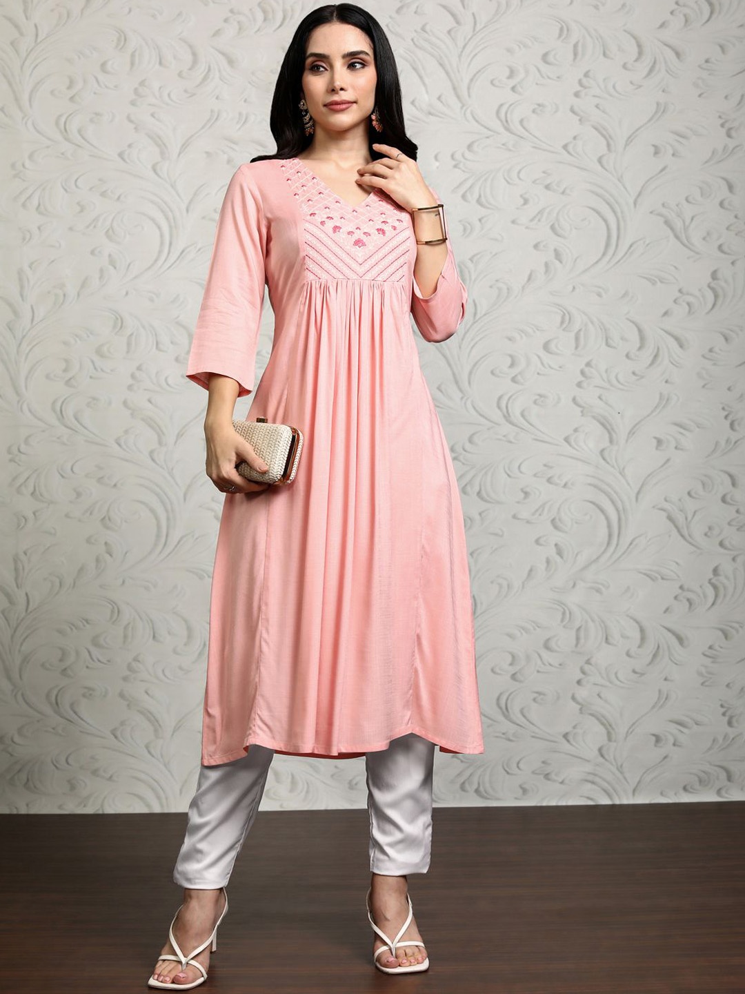 

Vishudh Women Yoke Design Kurta, Peach