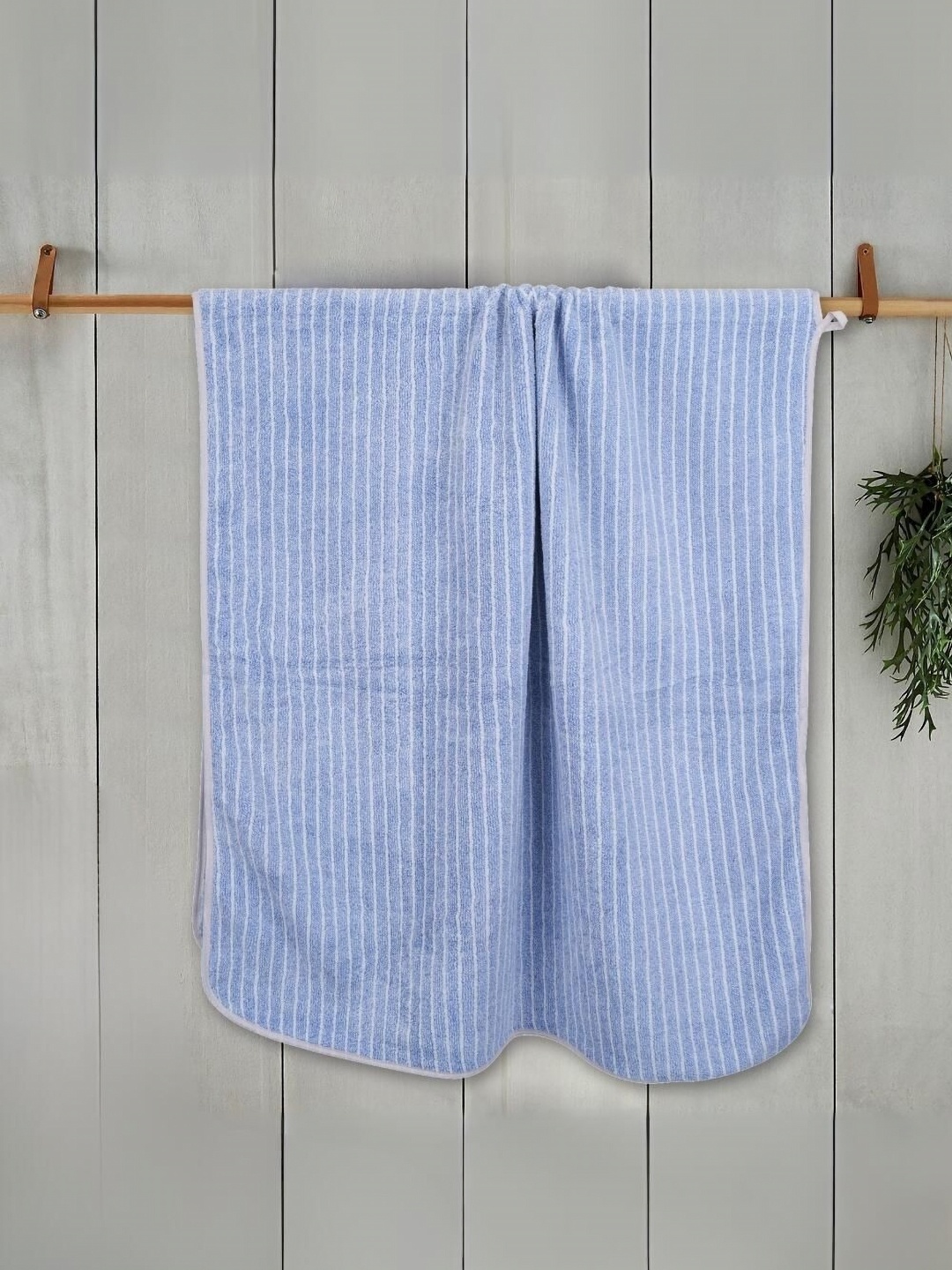 

Black gold Blue & White 3 Striped Other 300 GSM Bath Towel