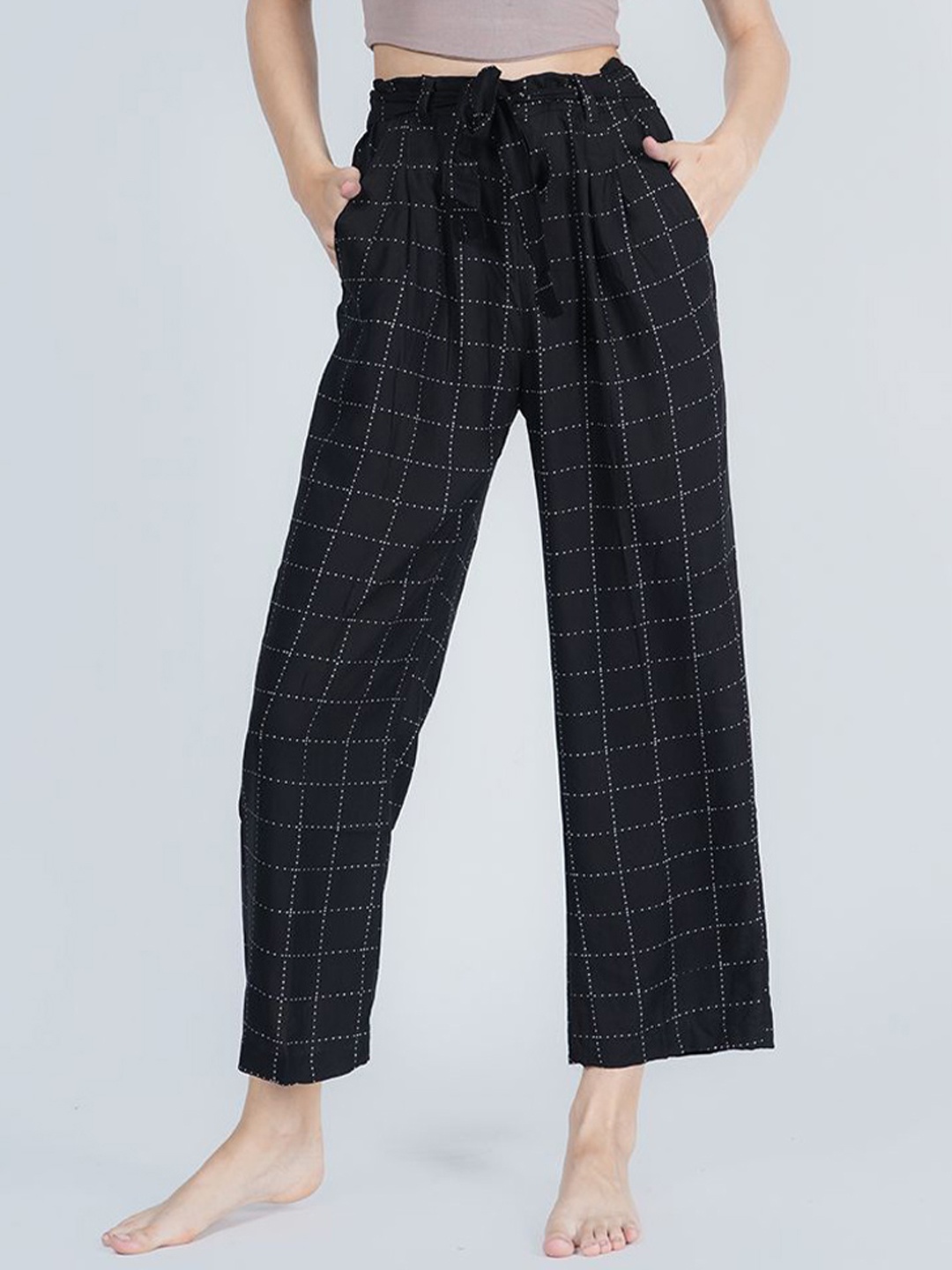 

Style Shoes Women Checked Mid-Rise Lounge Pants, Black