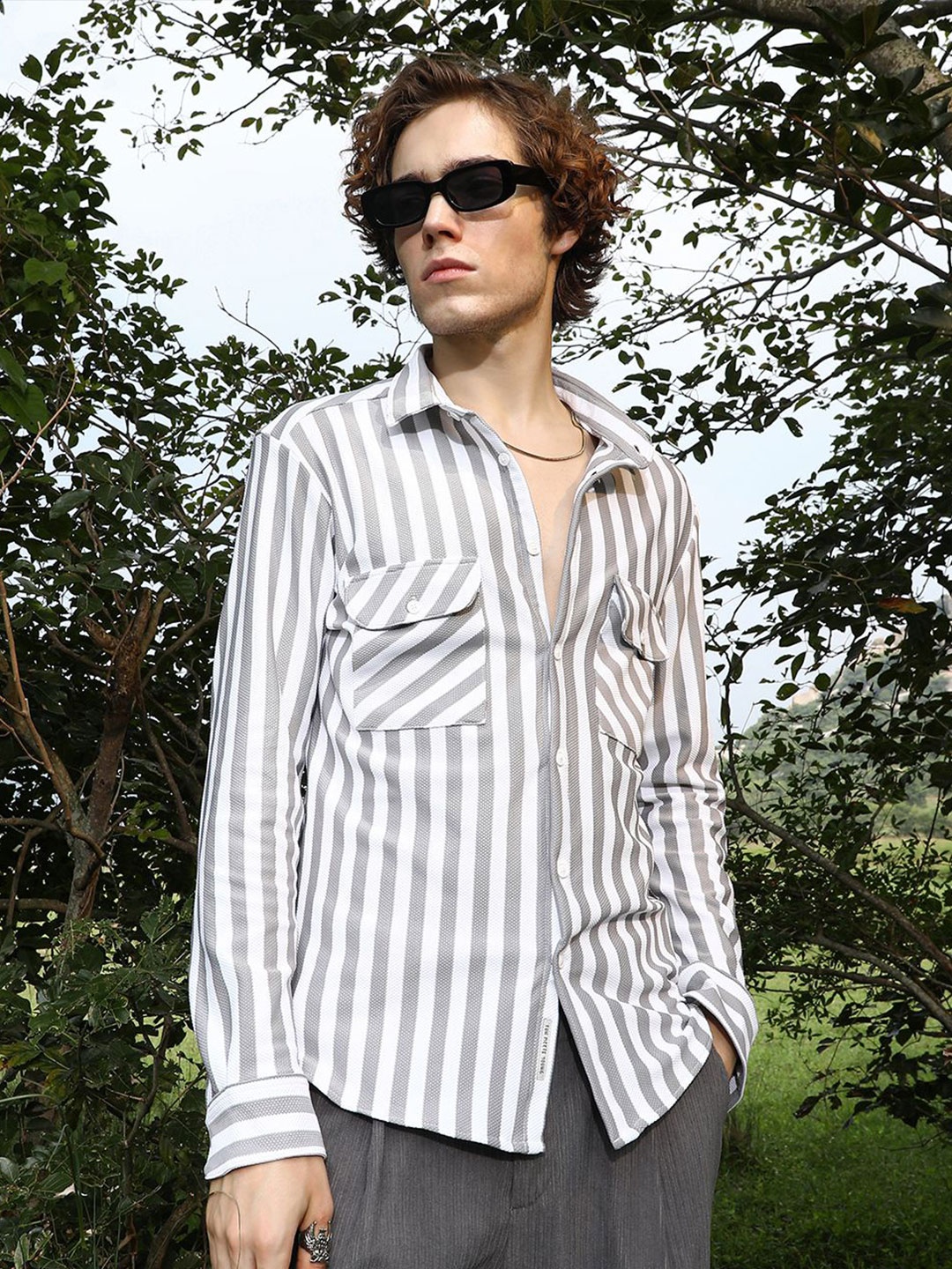 

Campus Sutra Men Comfort Multi Stripes Opaque Striped Casual Shirt