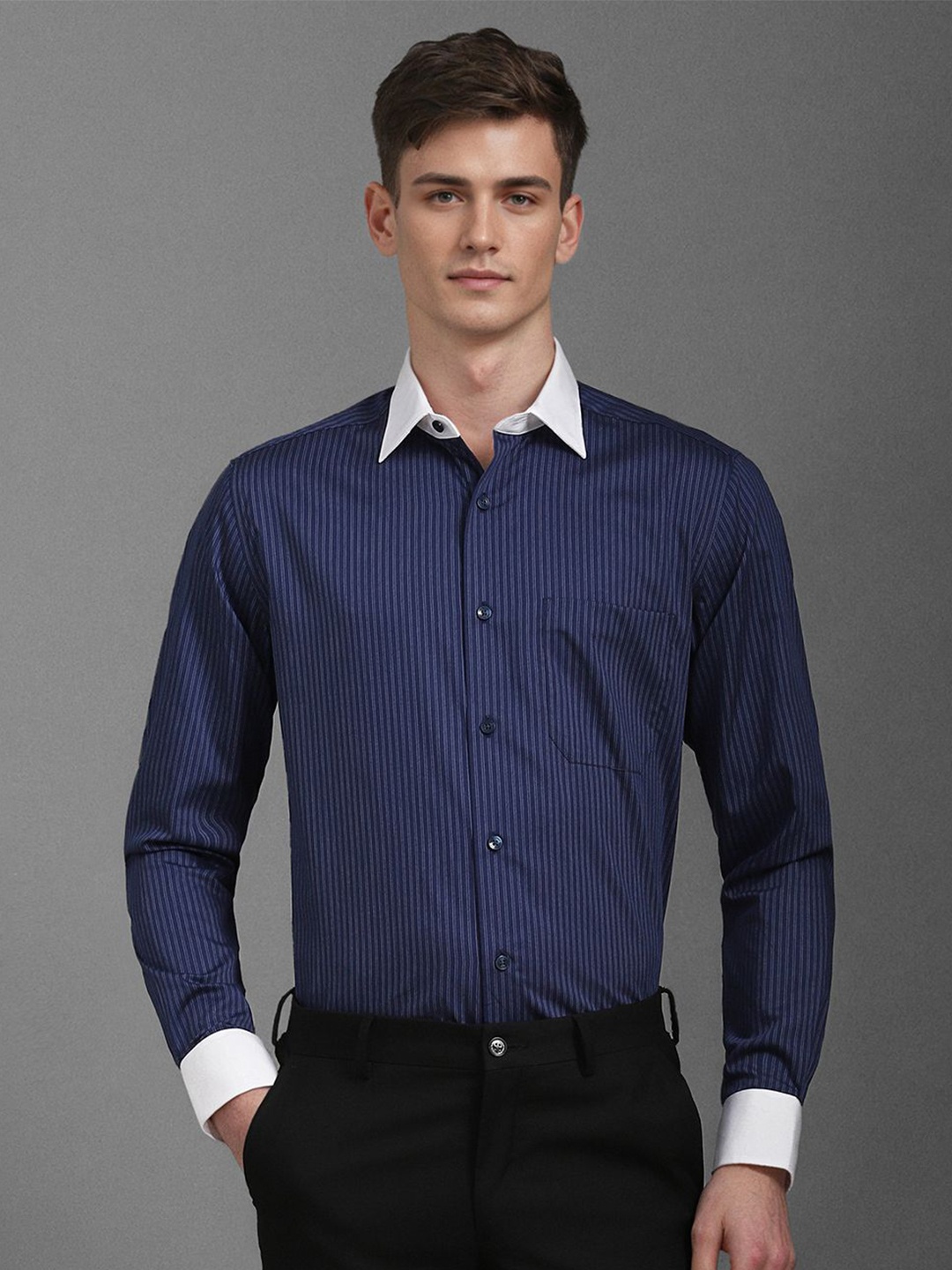 

Louis Philippe Men Classic Opaque Striped Formal Shirt, Navy blue