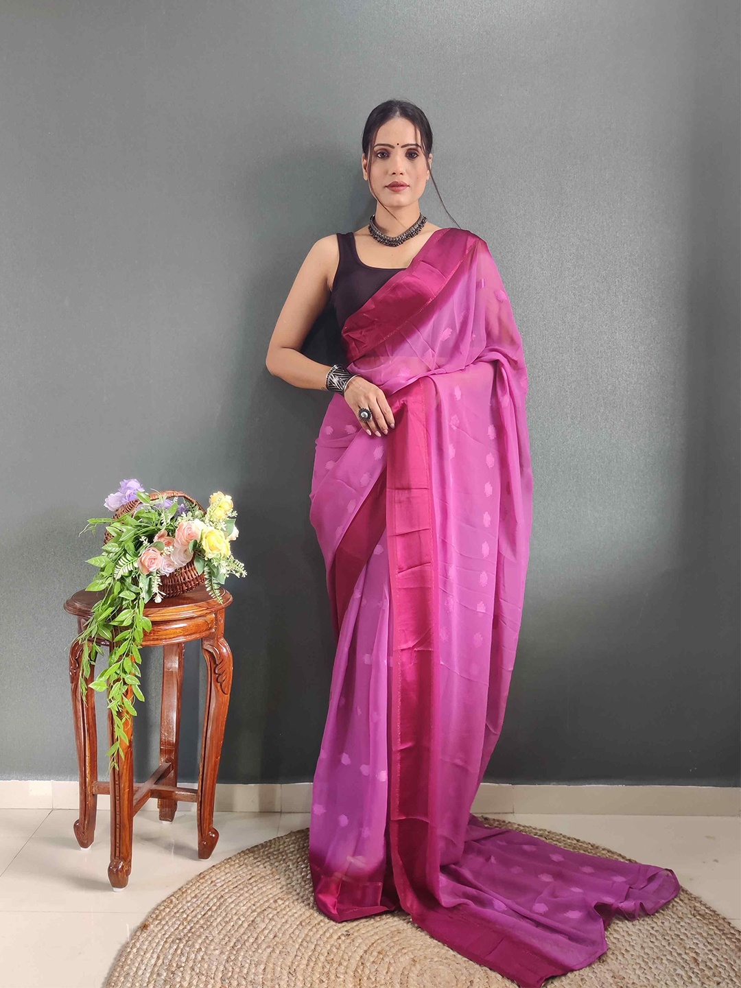 

HERE&NOW Ethnic Motifs Poly Georgette Ready to Wear Saree, Pink