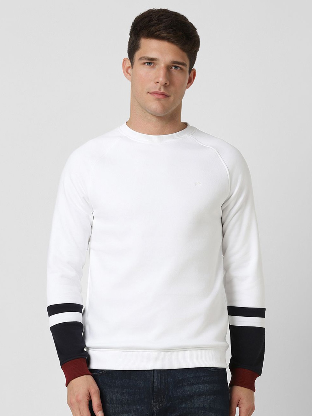 

Peter England Casuals Men Colourblocked Sweatshirt, White
