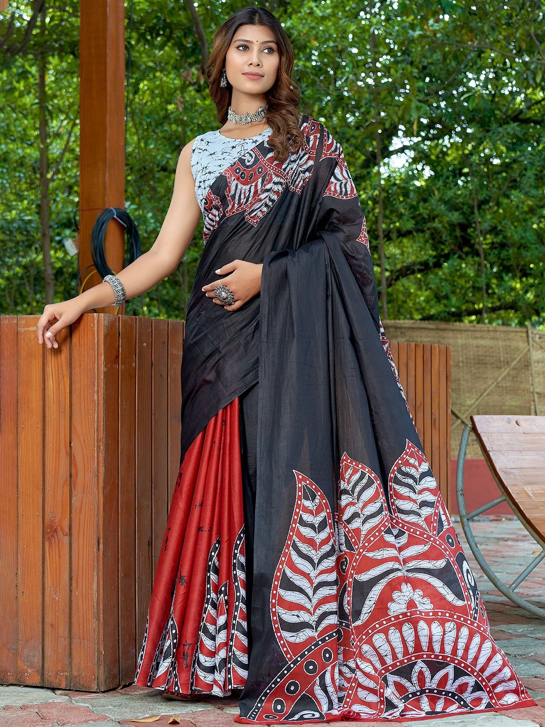 

HERE&NOW Printed Pure Cotton Bhagalpuri Saree, Black