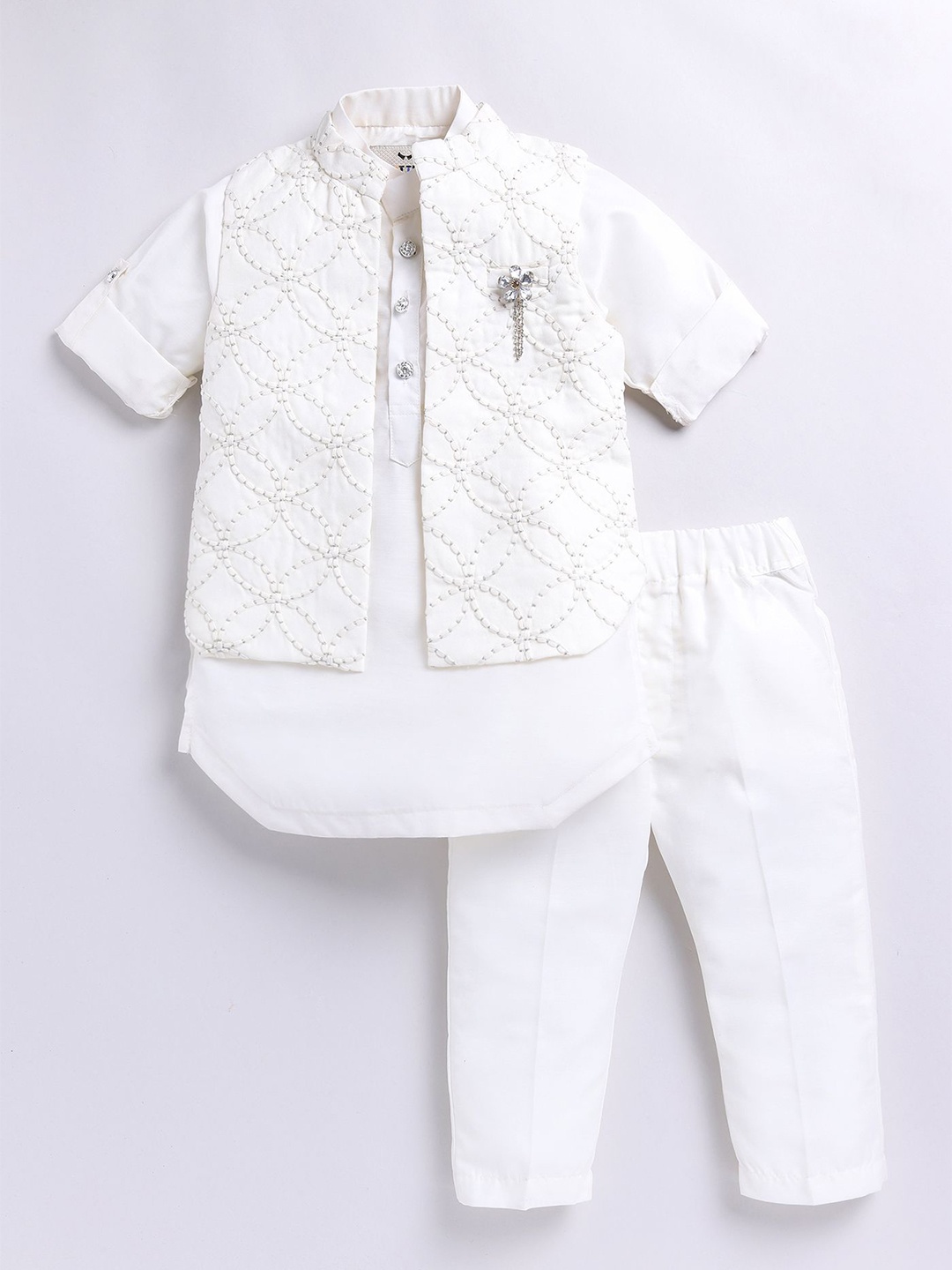 

LITTLE COLLARS Boys Regular Pure Silk Kurta With Pyjamas & Jacket, Cream