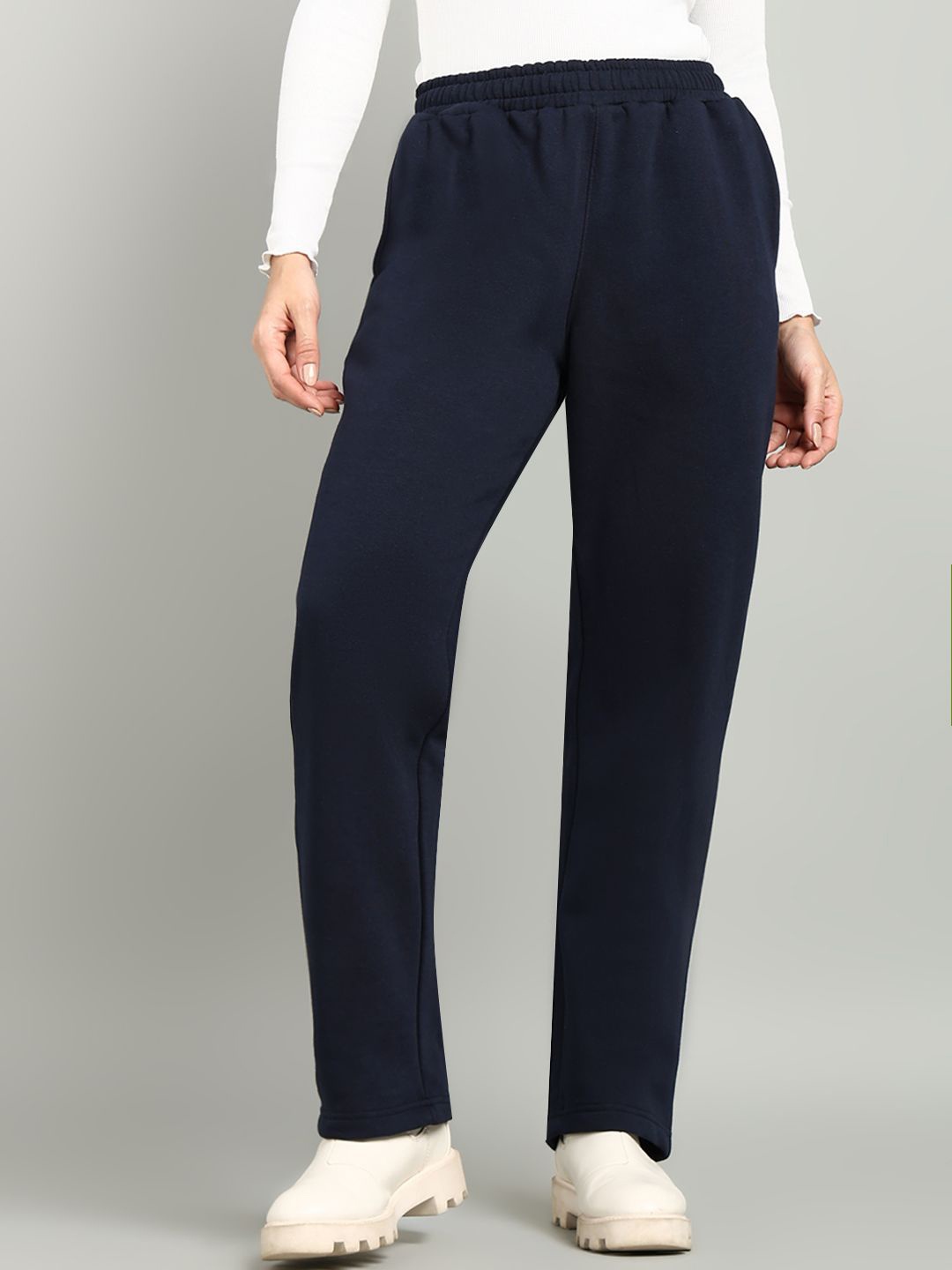 

The Roadster Lifestyle Co Women Straight-Fit Mid-Rise Track Pants, Navy blue