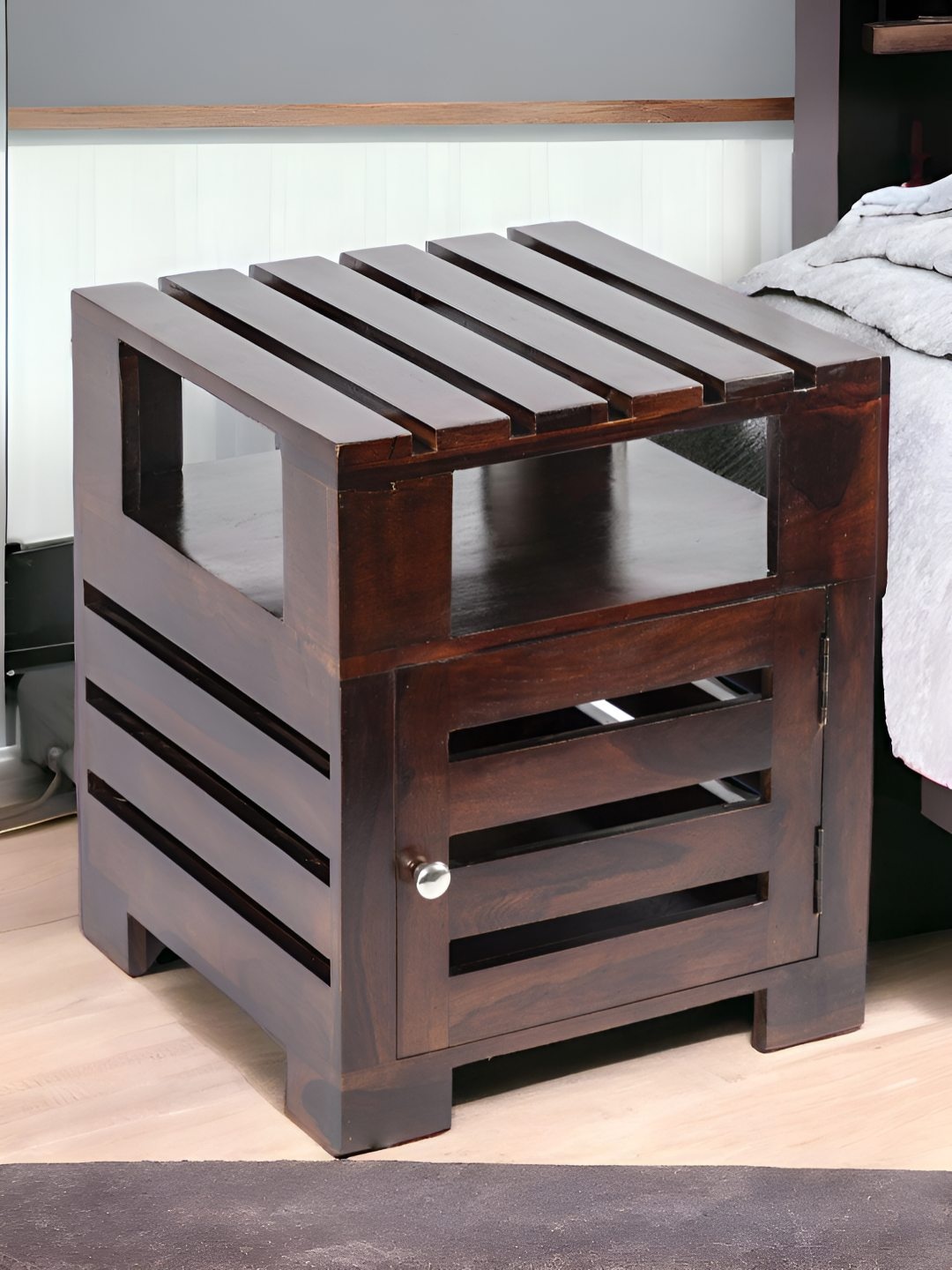 

Ikiriya Red Square Shaped Bedside Table