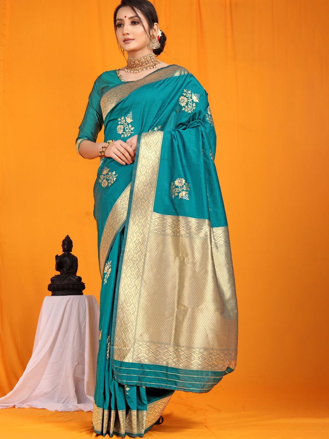 

Royal Rajgharana Saree Woven Design Zari Pure Silk Banarasi Sarees, Teal