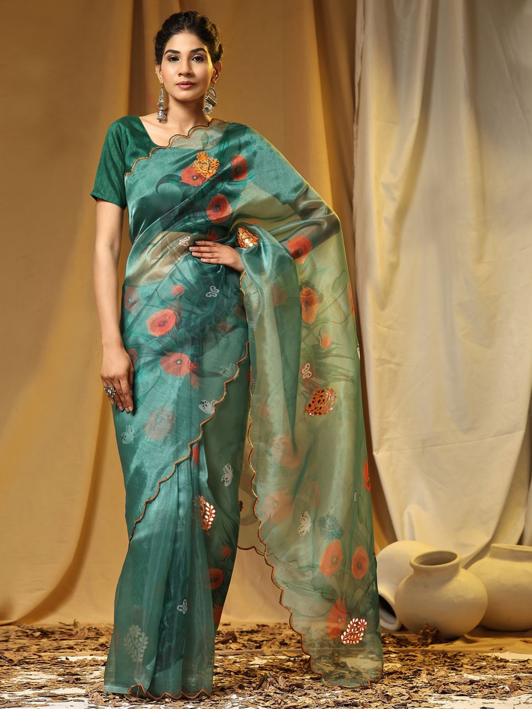 

Anouk Women Floral Embroidered Organza Saree, Green