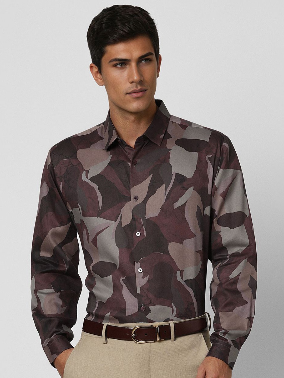 

V Dot Men Slim Fit Opaque Printed Party Shirt, Maroon