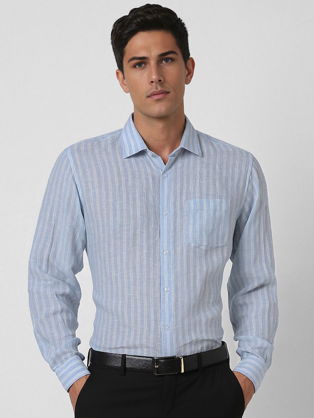 

Van Heusen Men Pinstripes Opaque Striped Formal Shirt, Blue