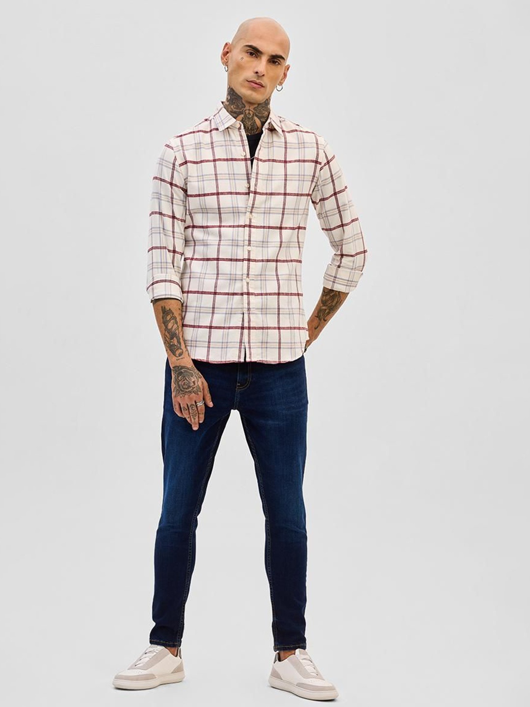 

Snitch Men Smart Slim Fit Checked Casual Shirt, Cream