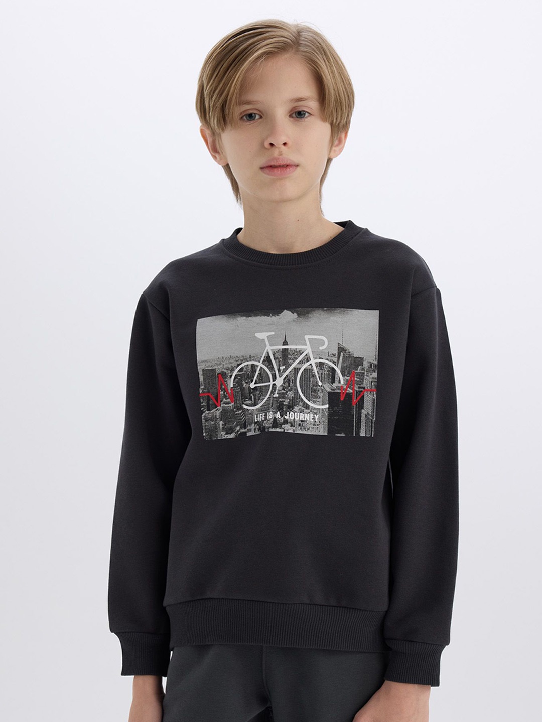 

DeFacto Boys Printed Pullover, Black