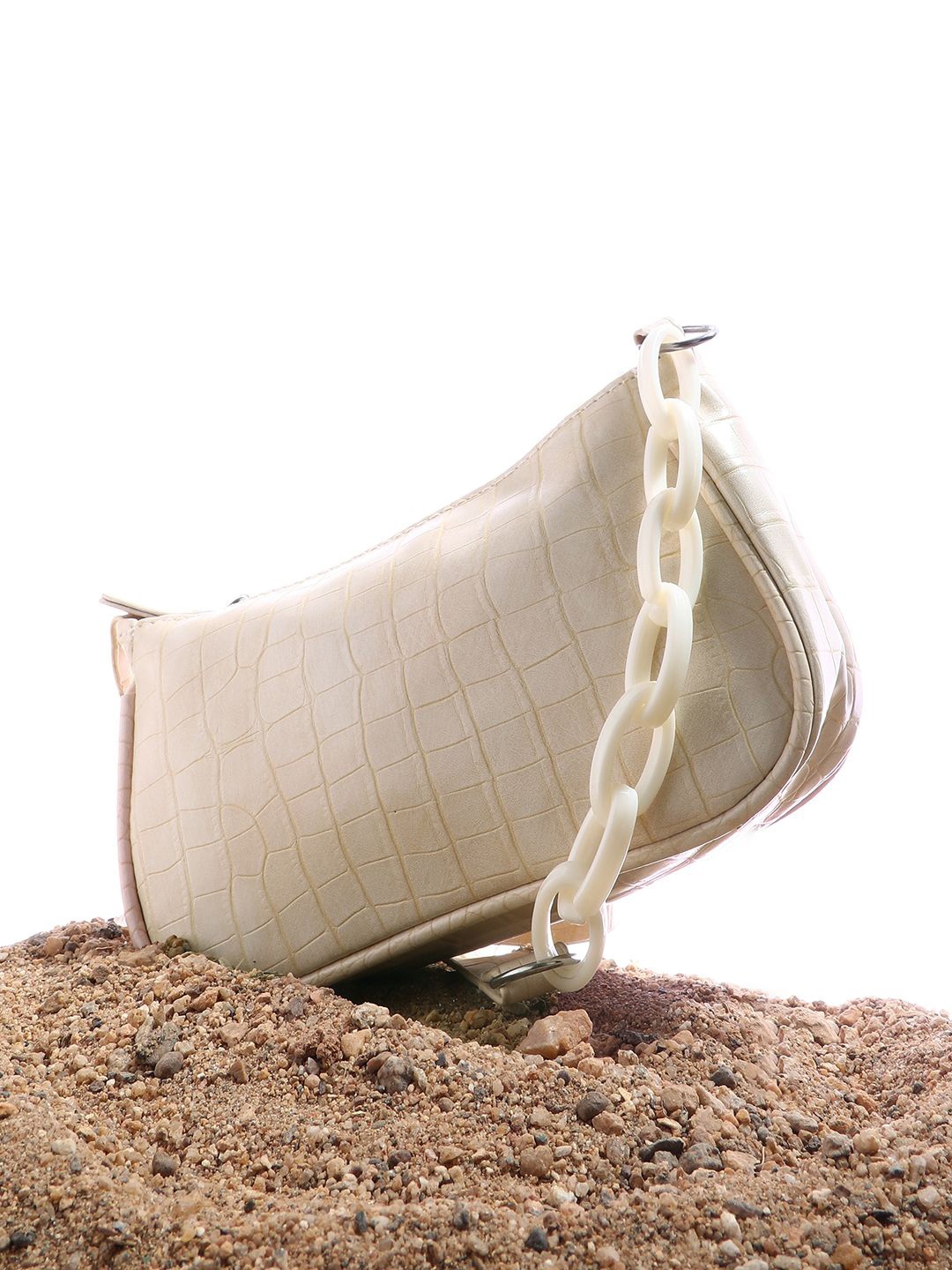 

HAUTE SAUCE by Campus Sutra Leather Structured Shoulder Bag with Tasselled, White