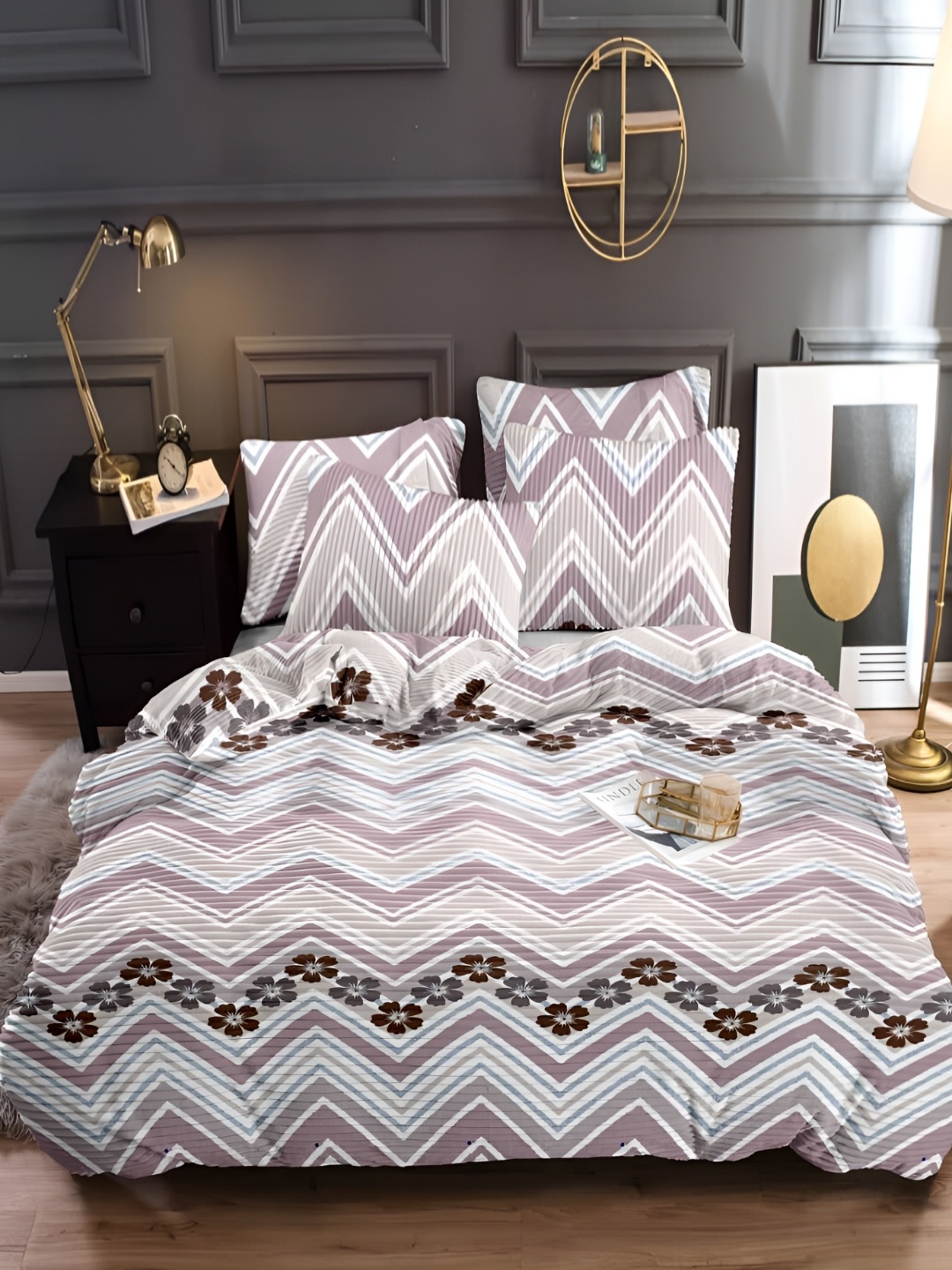 

BREVARD White & Mauve Printed Double Duvet Cover