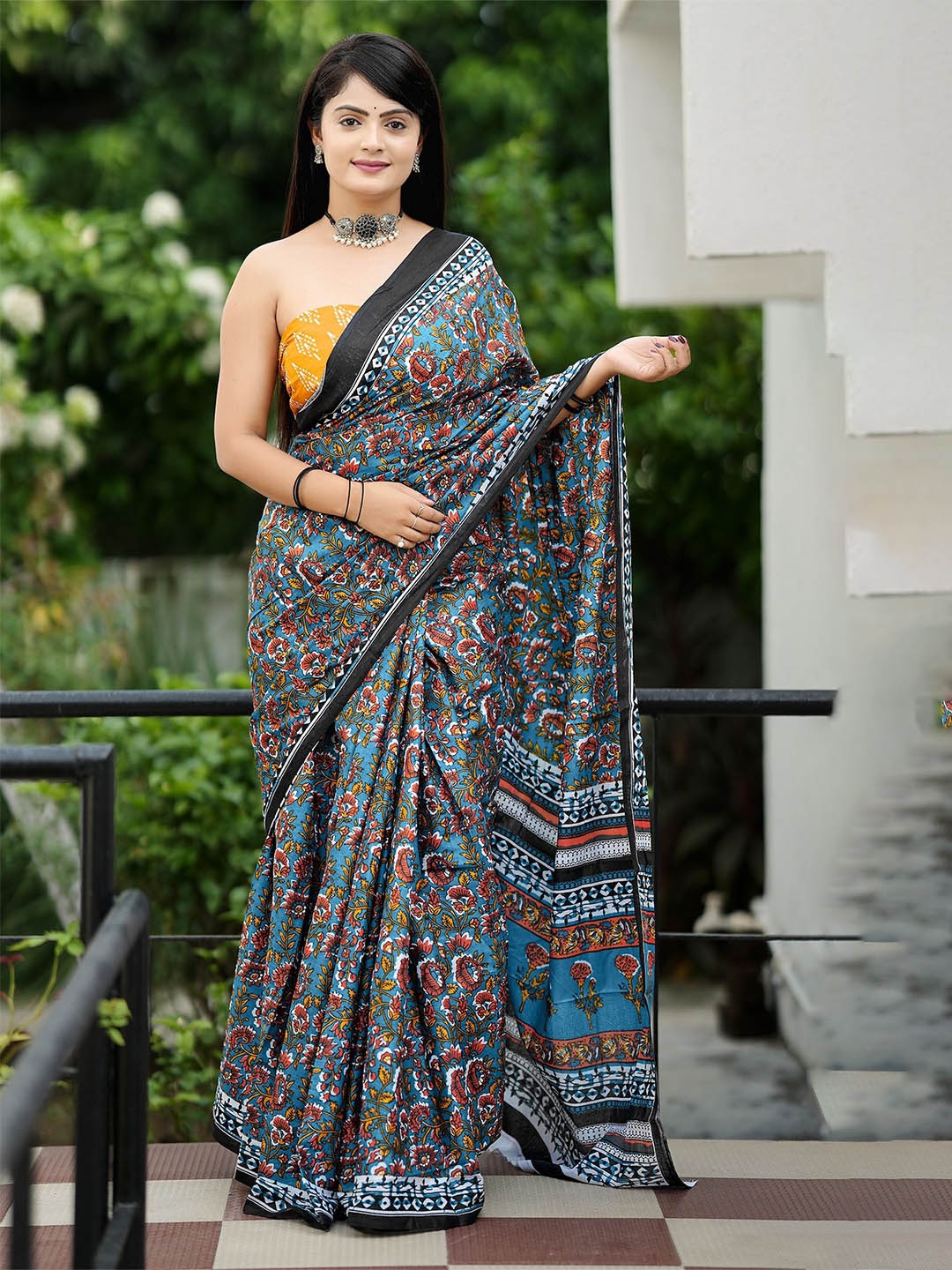 

HERE&NOW Ethnic Motifs Printed Pure Cotton Bhagalpuri Saree, Blue