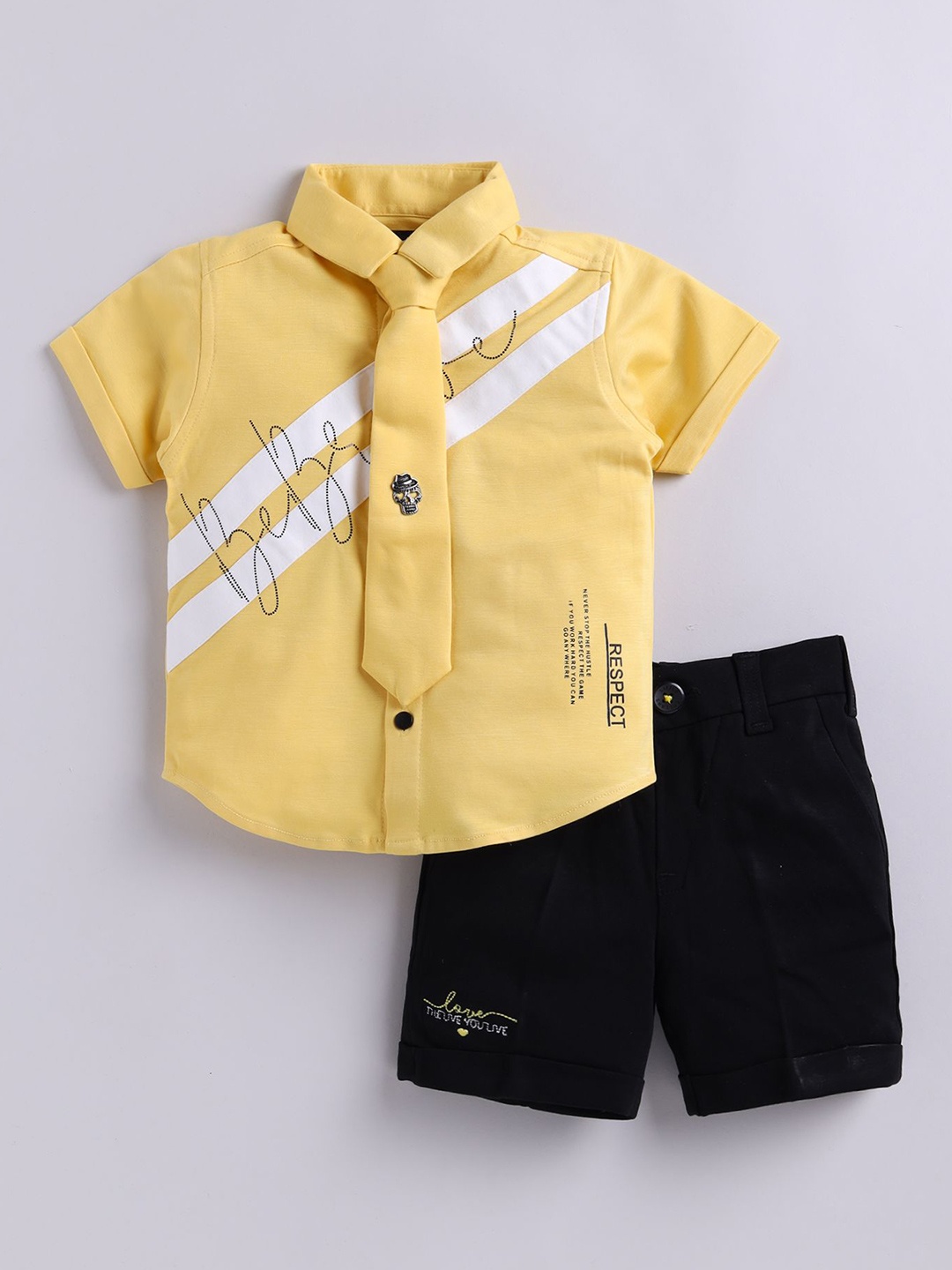 

LITTLE COLLARS Boys Printed Shirt with Shorts, Yellow