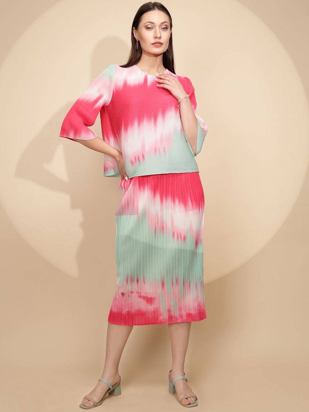 

Global Republic Printed Round Neck Three-Quarter Sleeves Top With Skirt, Pink