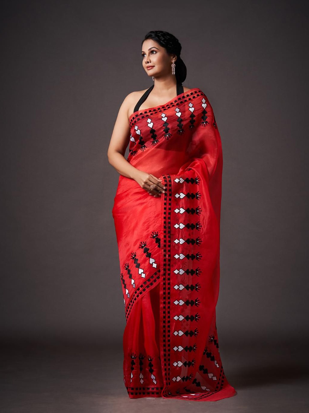 

House of Deepthi Embroidered Saree, Red