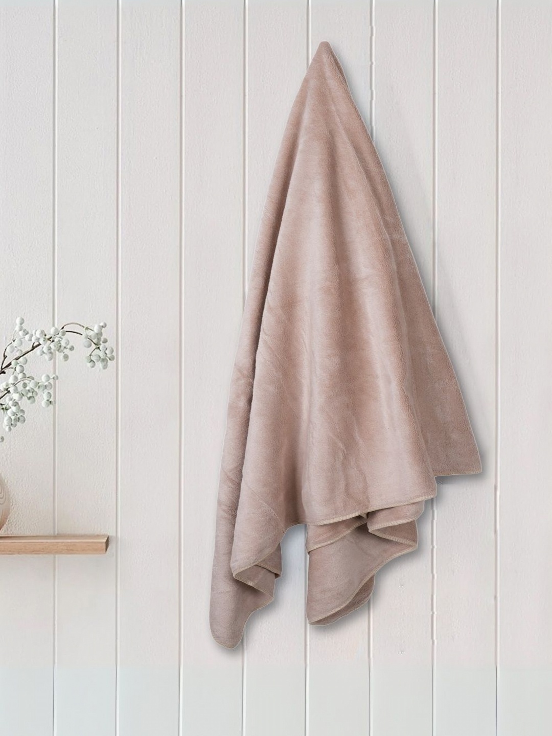 

Black gold Beige 4 Other 300 GSM Bath Towel