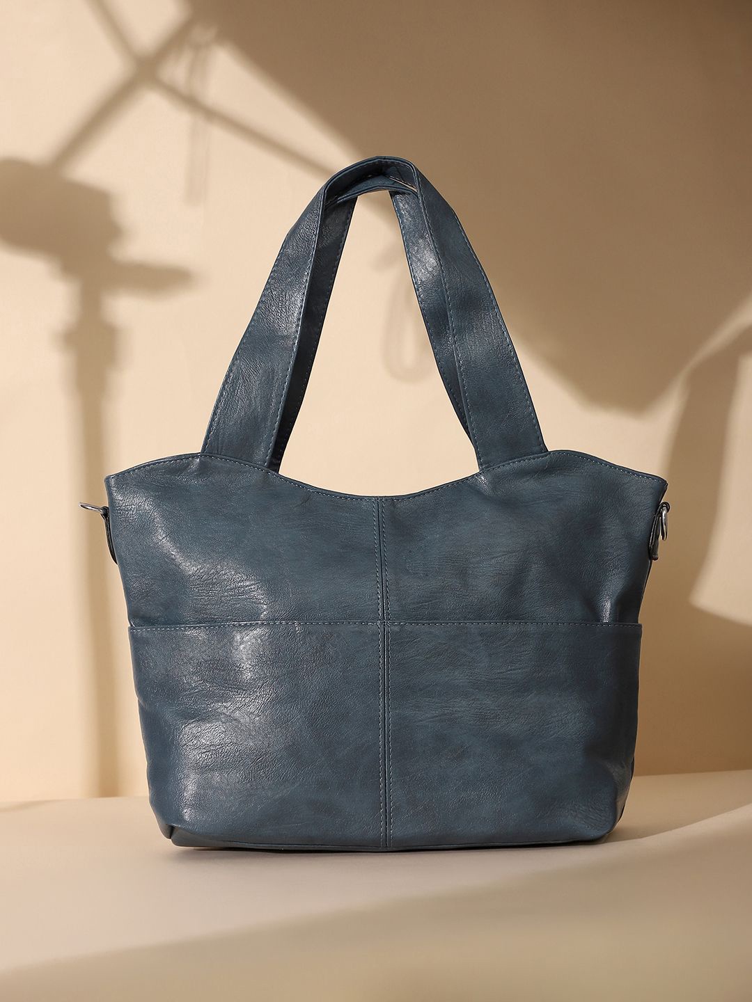 

HAUTE SAUCE by Campus Sutra Leather Oversized Bucket Tote Bag with Fringed, Blue