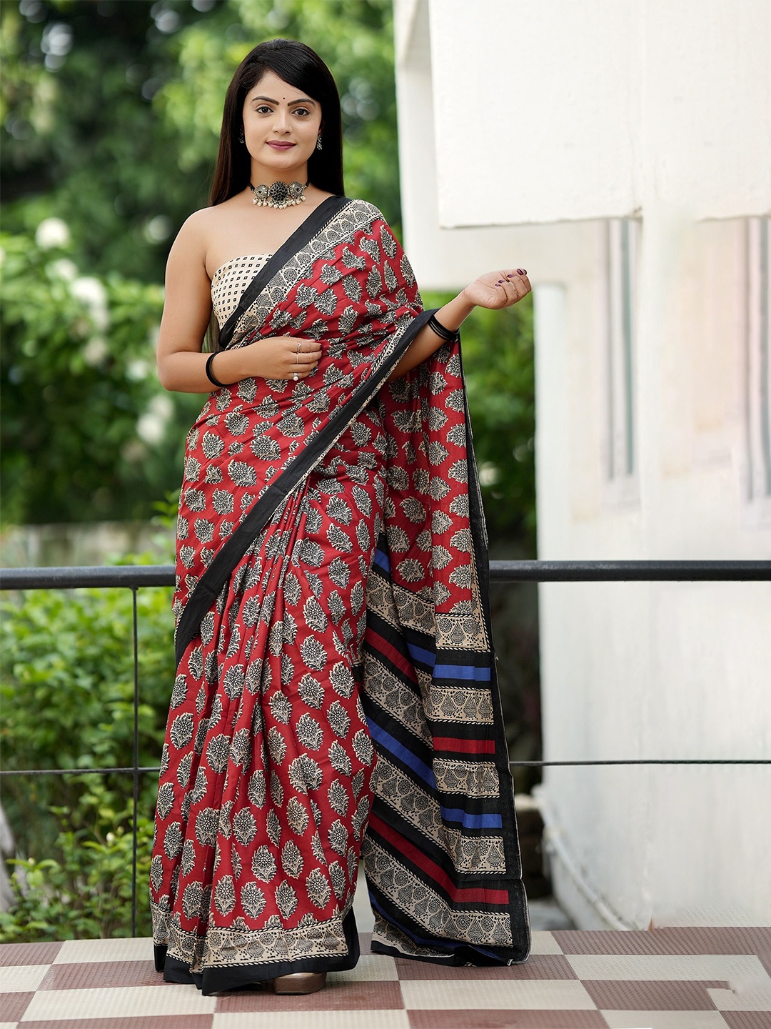 

HERE&NOW Pure Cotton Bhagalpuri Saree, Red