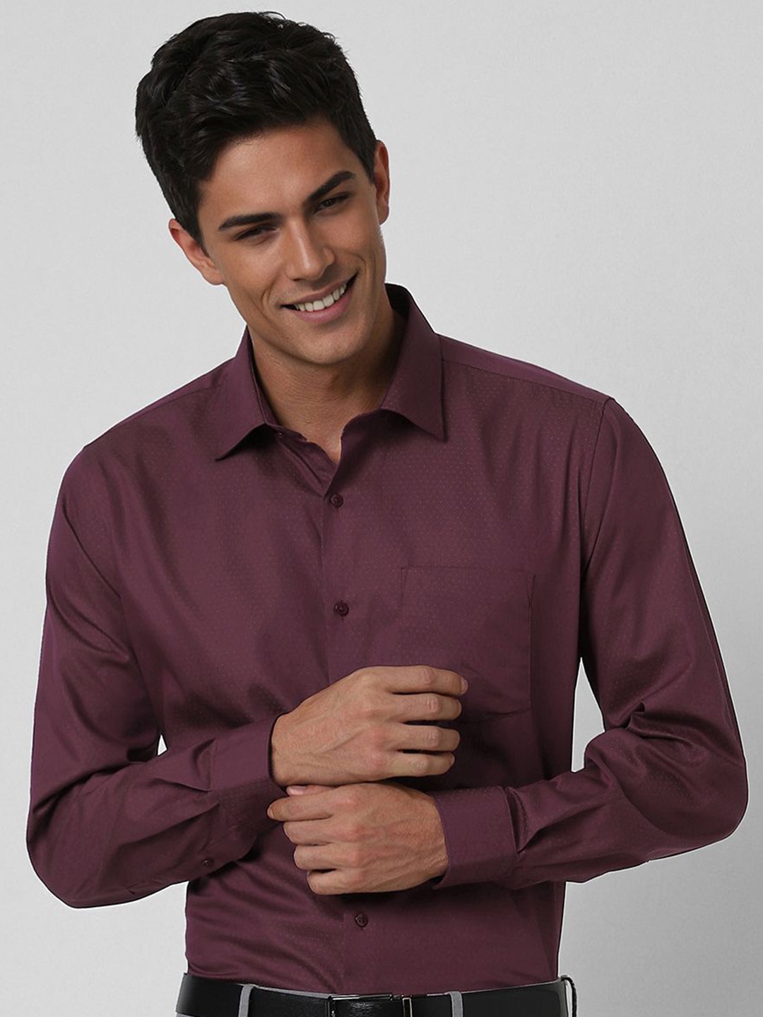 

Van Heusen Men Opaque Formal Shirt, Purple
