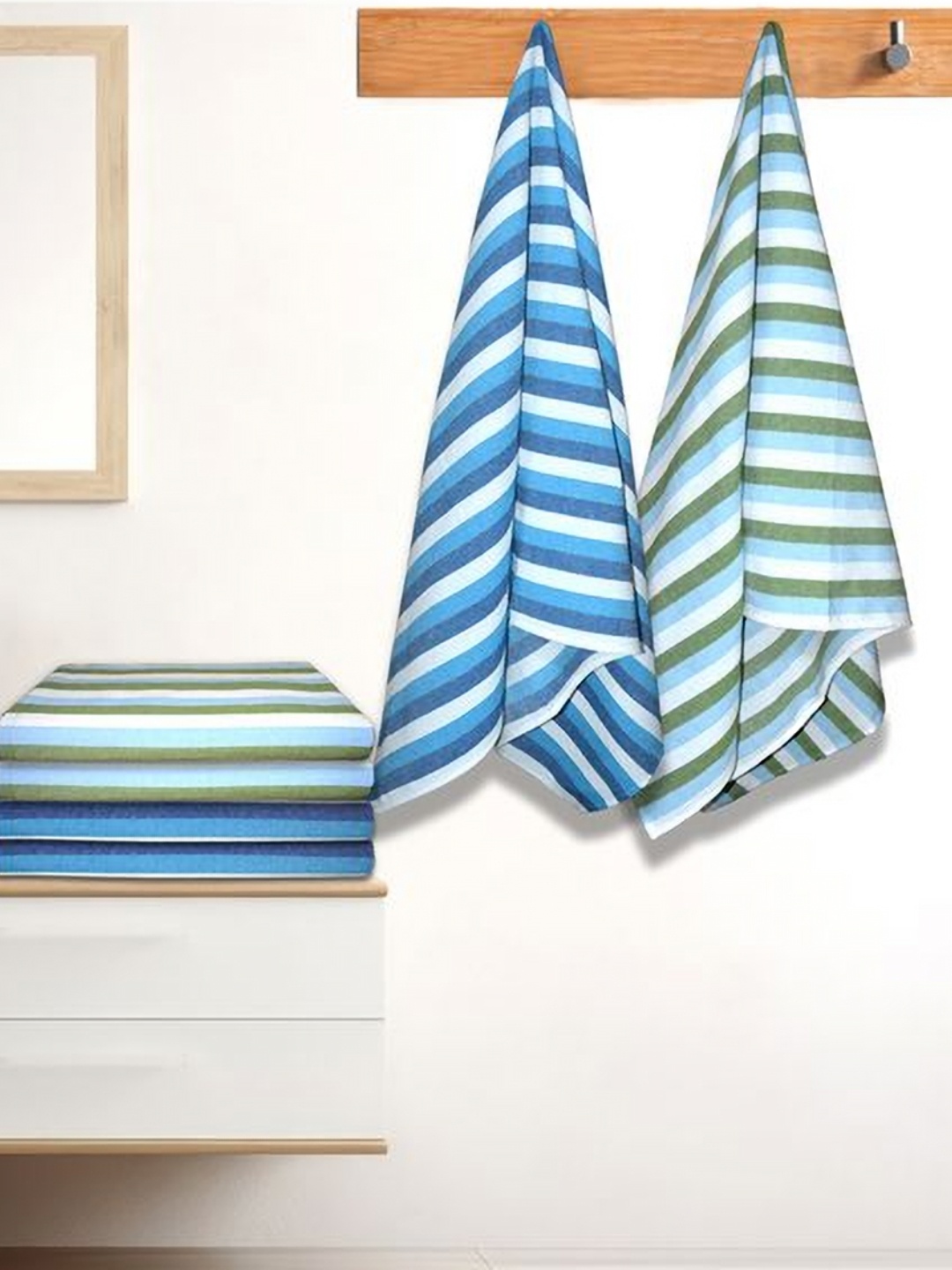 

Aura Blue & White 5 Striped Cotton 210 GSM Bath Towel