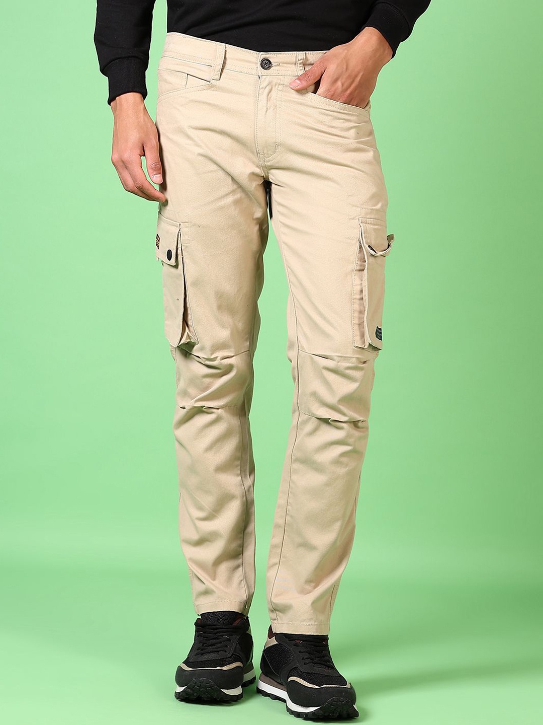 

V-Mart Men Cotton Mid-Rise Regular Fit Cargos Trouser, Khaki