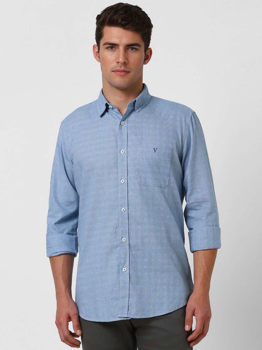 

Van Heusen Sport Men Slim Fit Opaque Checked Casual Shirt, Blue