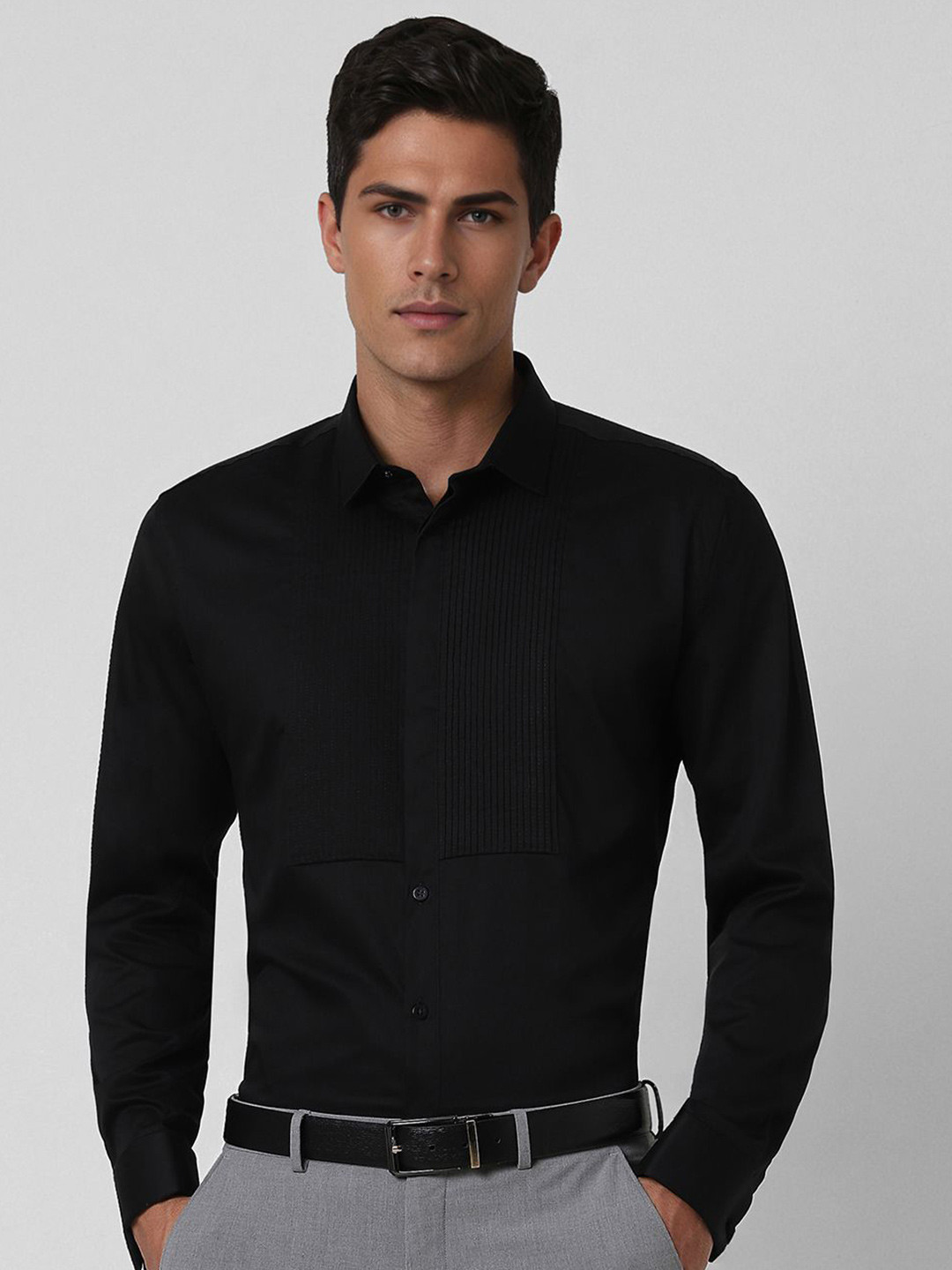 

V Dot Men Slim Fit Opaque Party Shirt, Black
