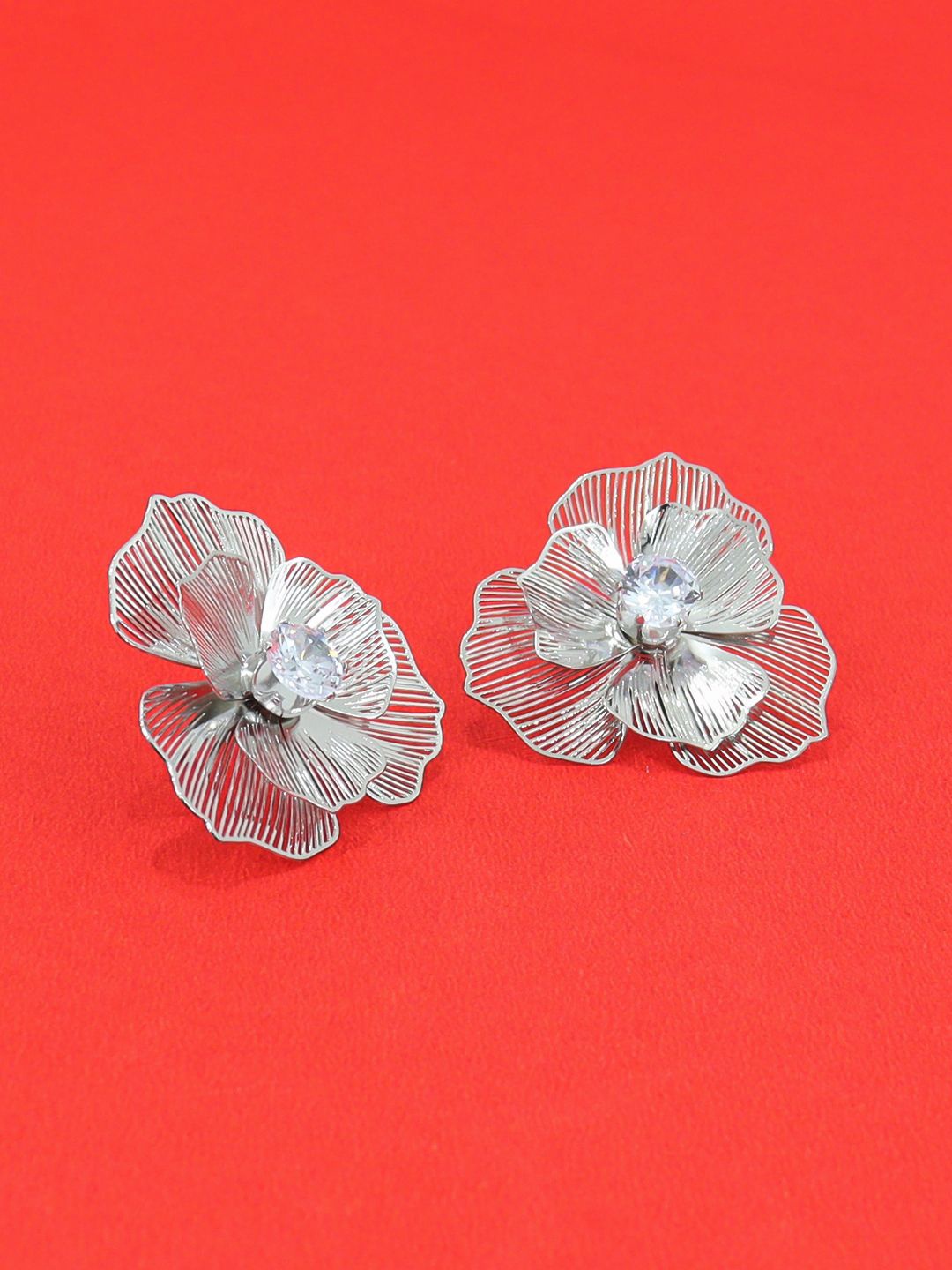 

VAGHBHATT Floral Studs Earrings, Silver