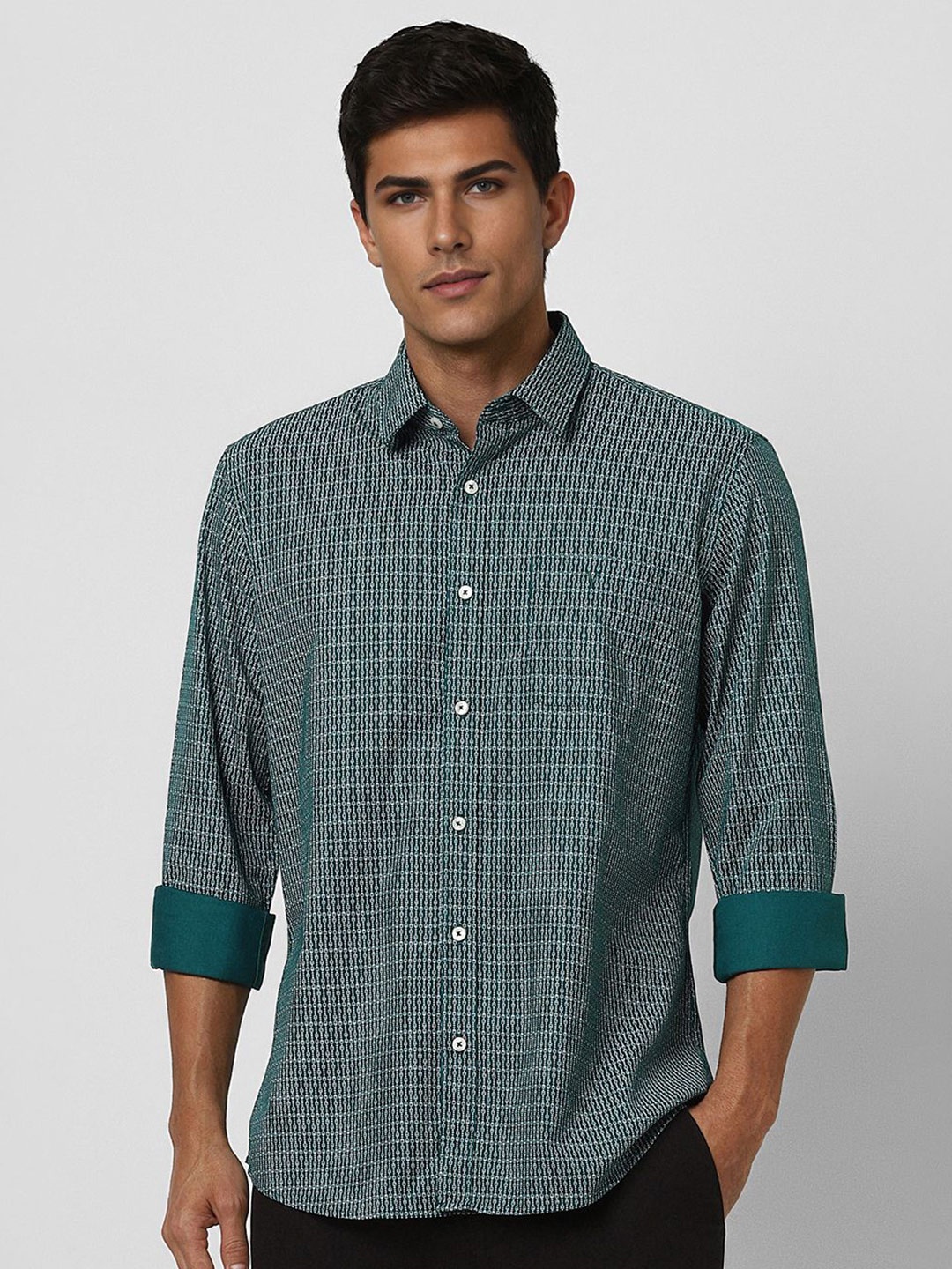 

Van Heusen Sport Men Slim Fit Opaque Printed Casual Shirt, Green