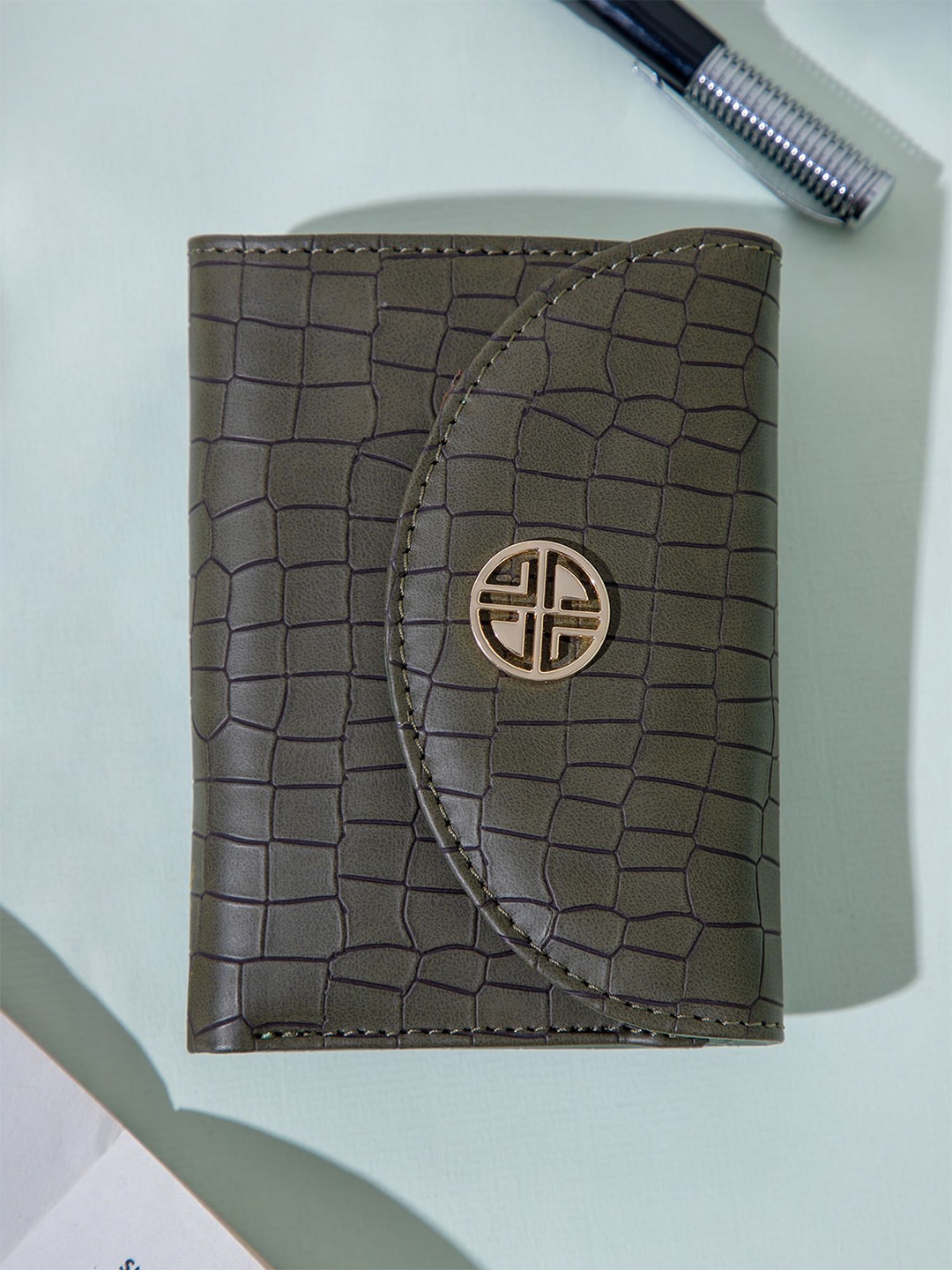 

Carlton London Women Textured PU Two Fold Wallet, Olive