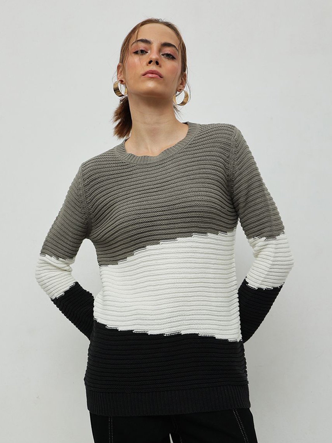 

STREET 9 Women Colourblocked Pullover, Grey