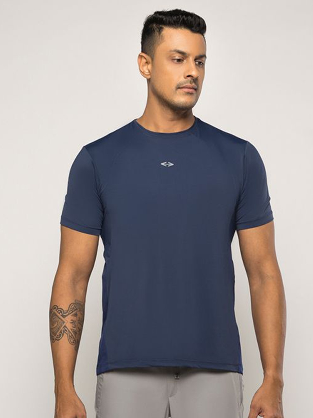 

STRCH Men Anti Odour Pockets T-shirt, Navy blue