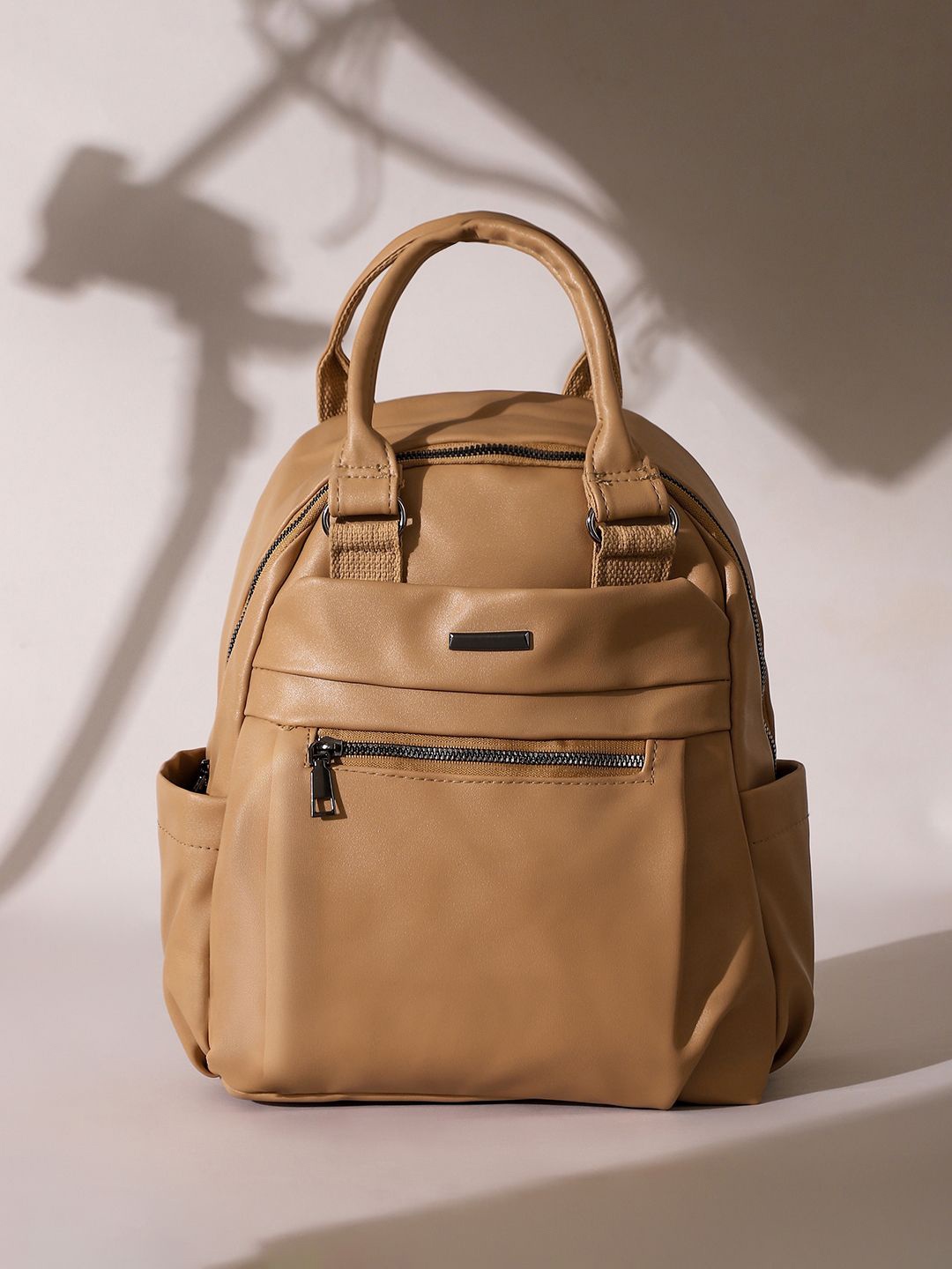 

HAUTE SAUCE by Campus Sutra Women Backpack, Beige