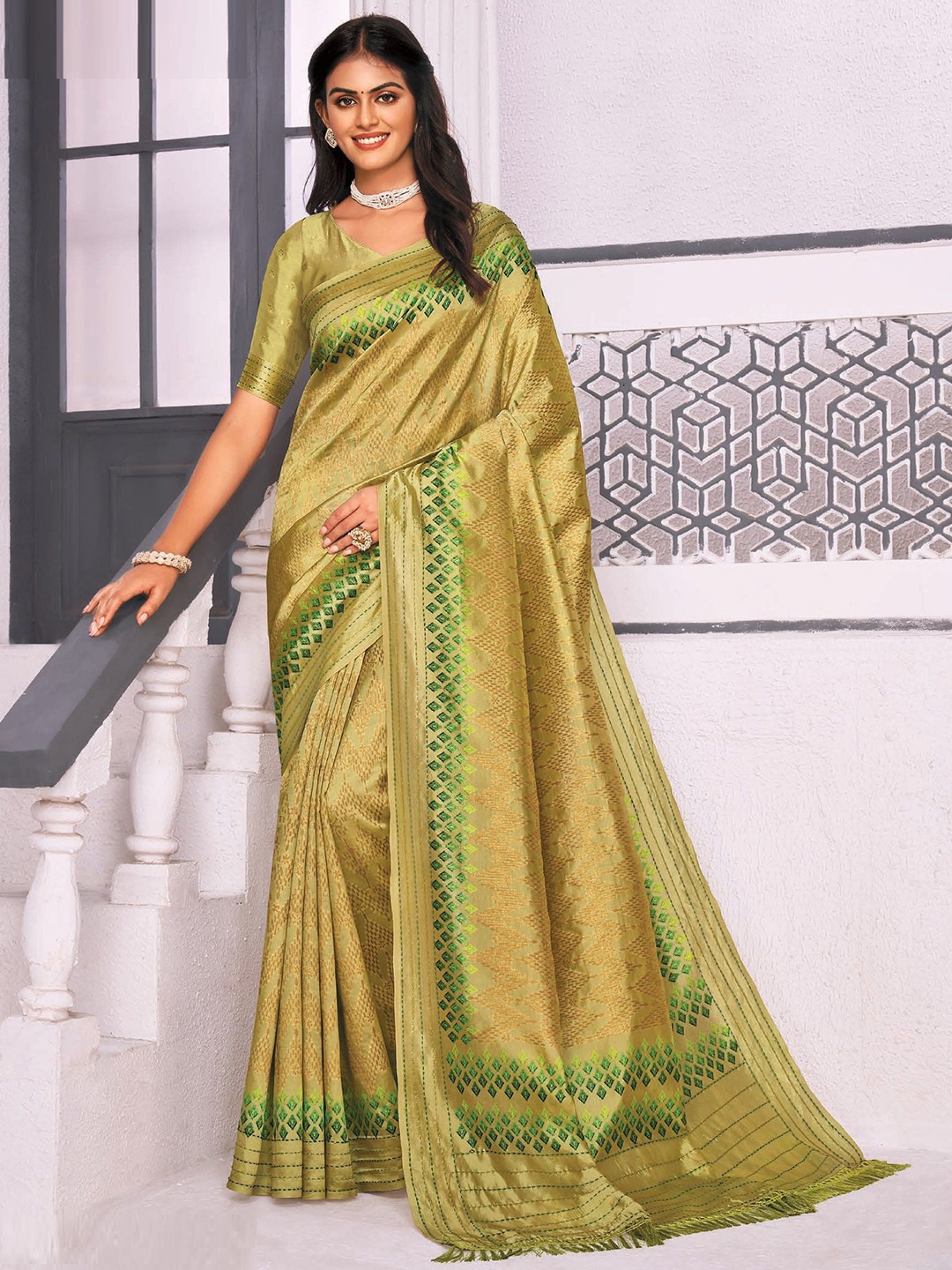 

MAHALASA Ethnic Motifs Kanjeevaram Saree, Olive