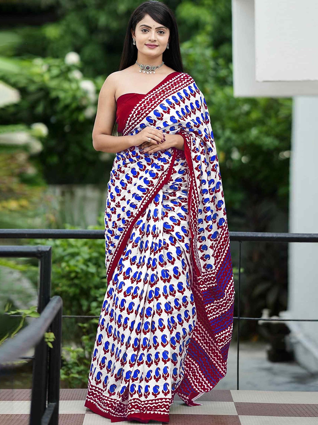 

HERE&NOW Pure Cotton Bhagalpuri Saree, Red