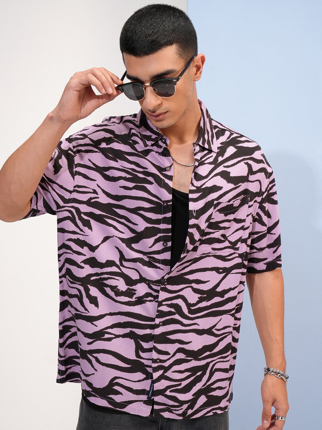 

Highlander Men Printed Oversized Shirt, Lavender