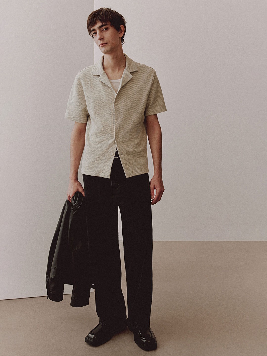 

H&M Regular Fit Herringbone-Weave Resort Shirt, Beige