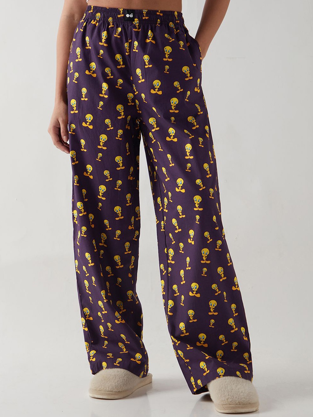 

Bewakoof Women Graphic Printed Pyjamas, Purple