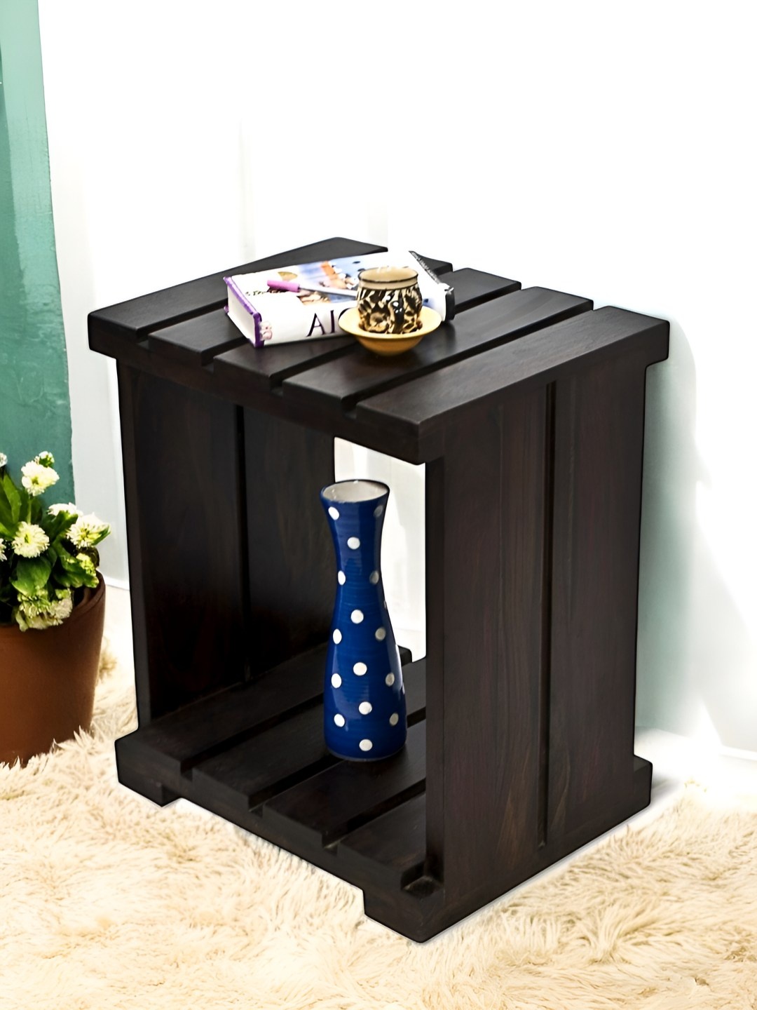 

Ikiriya Black Square-Shaped Bedside Table