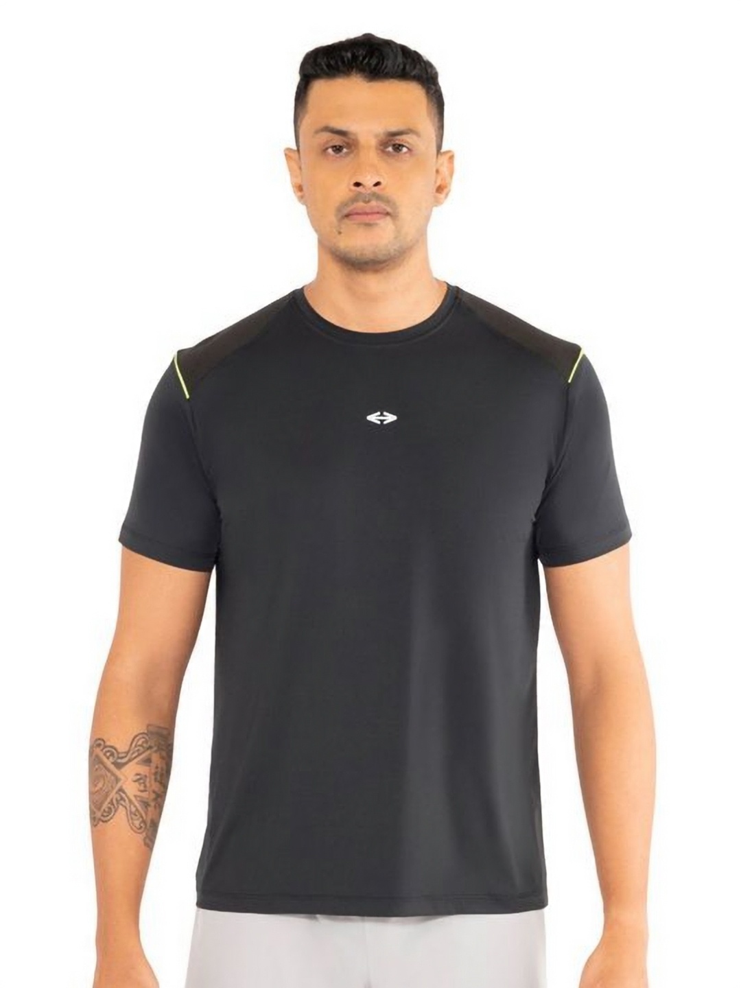 

STRCH Men Anti Odour Applique T-shirt, Black