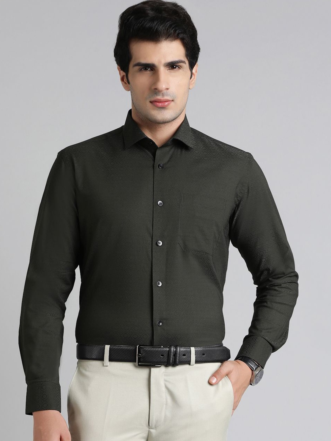 

METAL Men Slim Fit Opaque Formal Shirt, Green