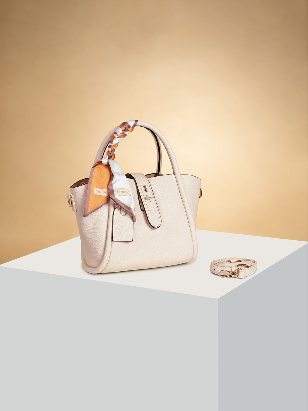 

Forever Glam by Pantaloons PU Structured Shoulder Bag, Off white