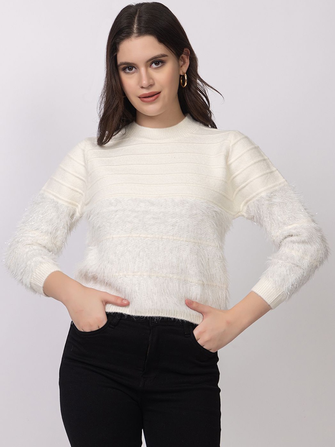 

Lory Women Round Neck Pullover, Cream