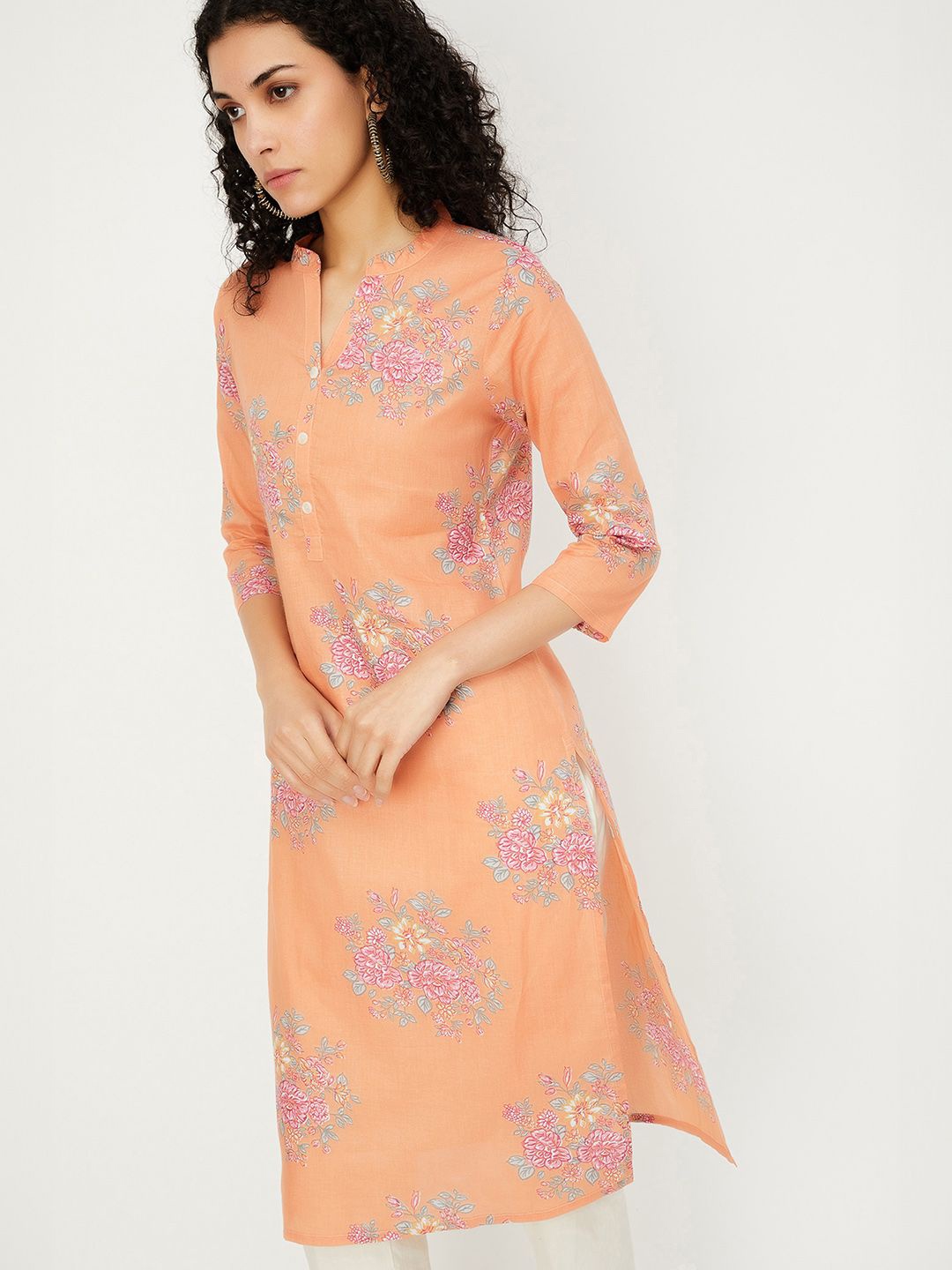 

max Women Floral Embroidered Kurta, Orange